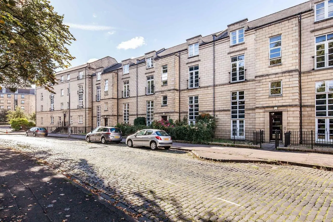 Luxury City Centre Apartment Edinburgh