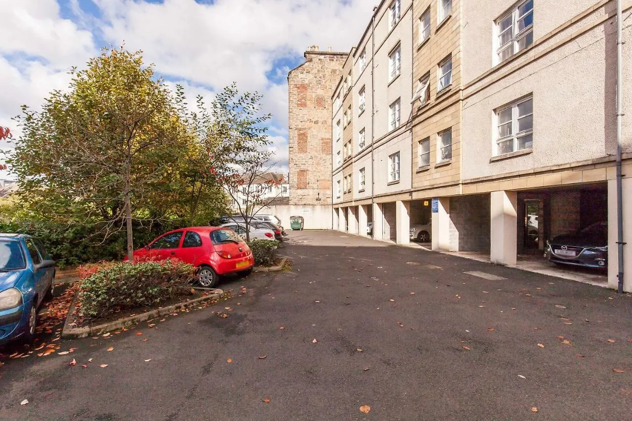Luxury City Centre Apartment Edinburgh