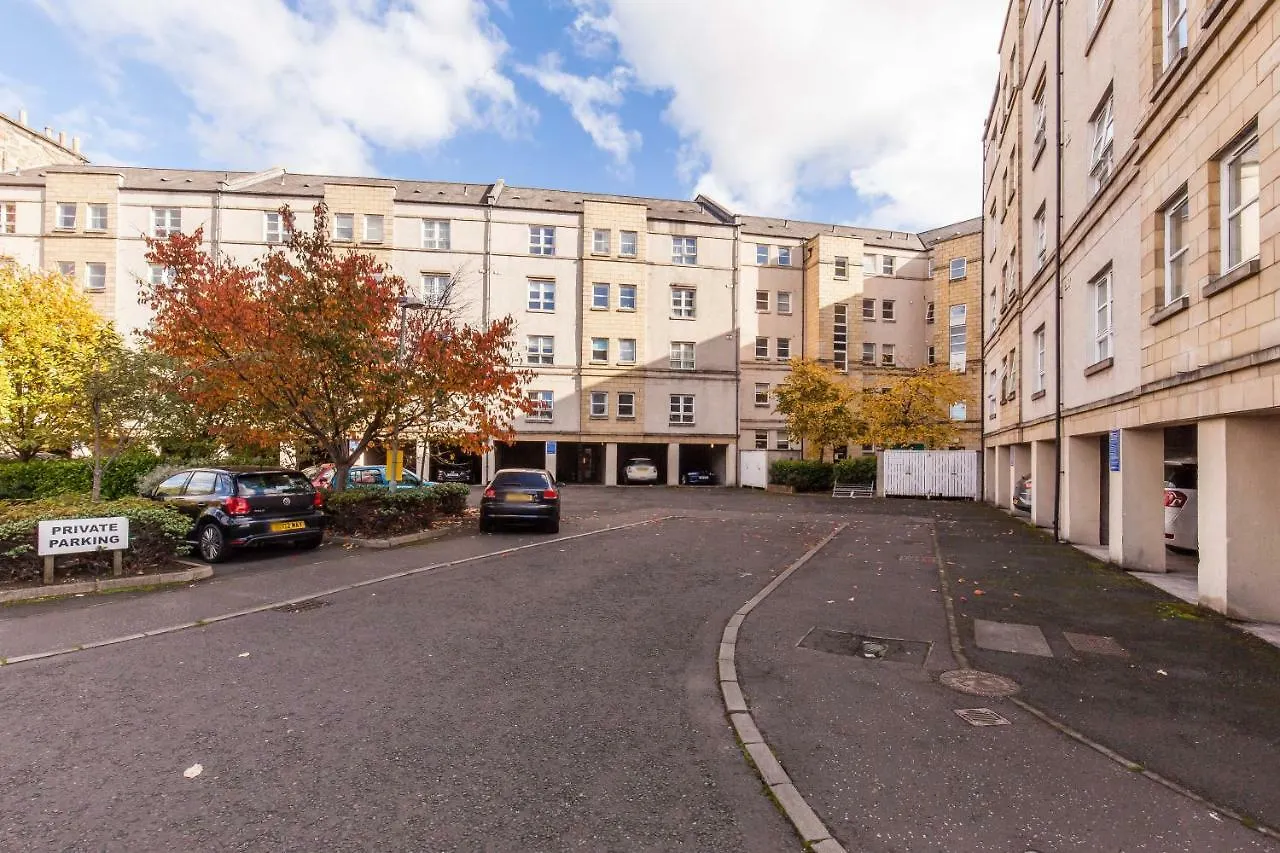 Luxury City Centre Apartment Edinburgh